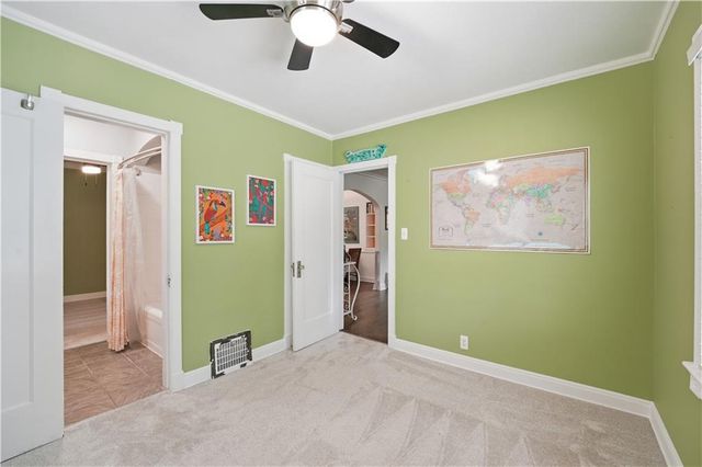 4201 Roanoke Road, Kansas City, MO 64111