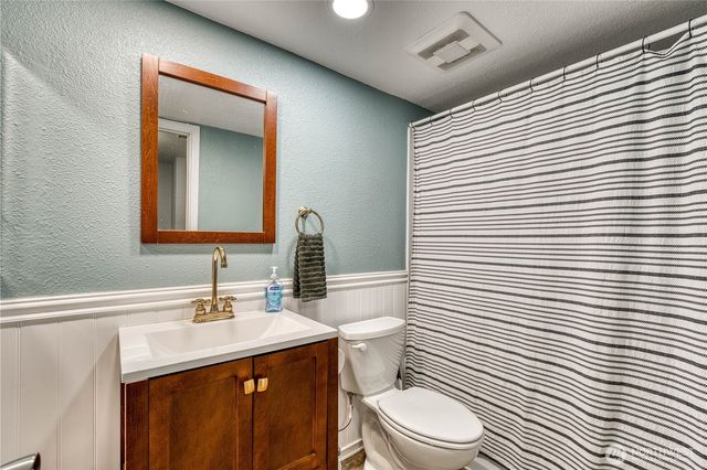 3770 SE Buckingham Drive, Port Orchard, WA 98366