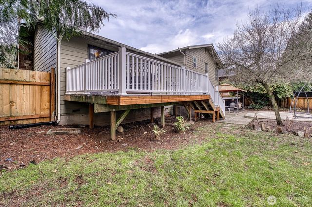 3770 SE Buckingham Drive, Port Orchard, WA 98366