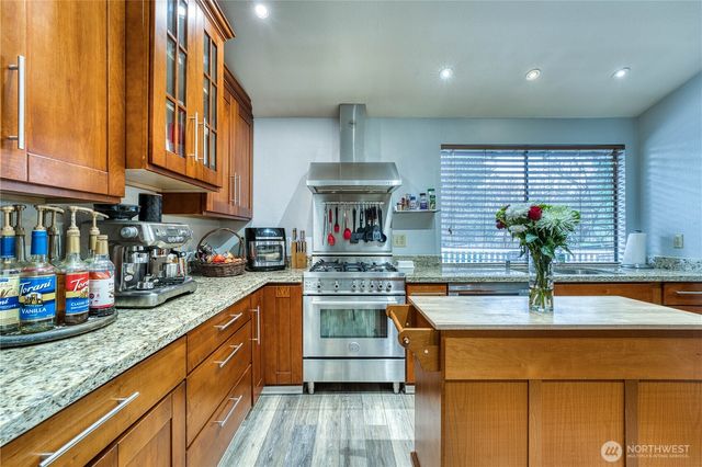 3770 SE Buckingham Drive, Port Orchard, WA 98366