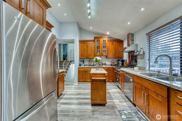 3770 SE Buckingham Drive, Port Orchard, WA 98366