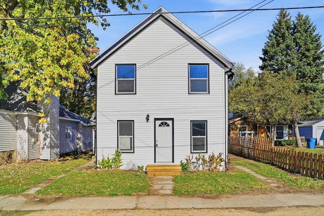 1213 W Fourth Street, Dixon, IL 61021