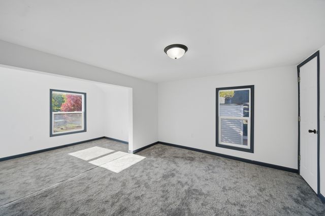 1213 W Fourth Street, Dixon, IL 61021