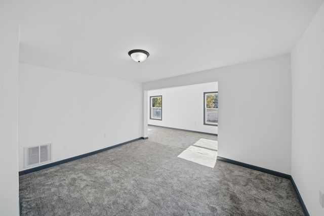 1213 W Fourth Street, Dixon, IL 61021