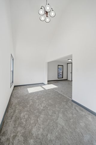 1213 W Fourth Street, Dixon, IL 61021