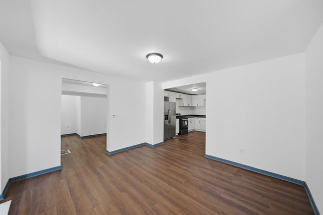 1213 W Fourth Street, Dixon, IL 61021