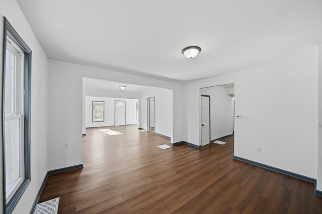 1213 W Fourth Street, Dixon, IL 61021