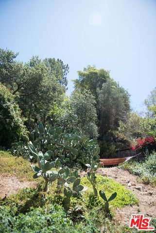 1828 N Beverly Glen Boulevard, Los Angeles, CA 90077