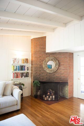 1828 N Beverly Glen Boulevard, Los Angeles, CA 90077
