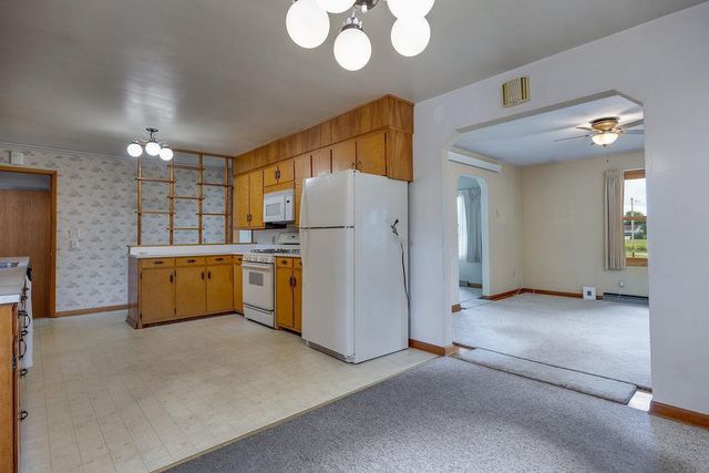 6133 River Road, Waunakee, WI 53597