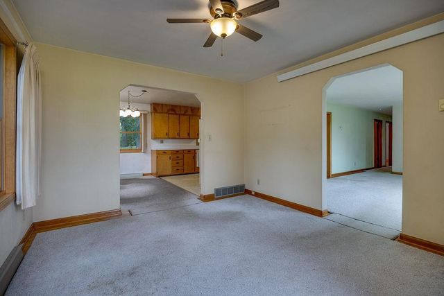 6133 River Road, Waunakee, WI 53597