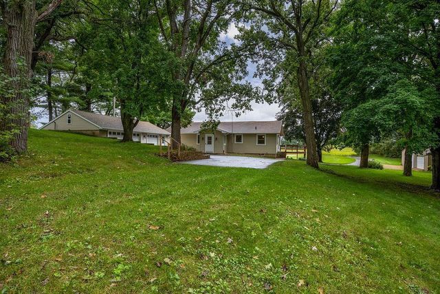 6133 River Road, Waunakee, WI 53597