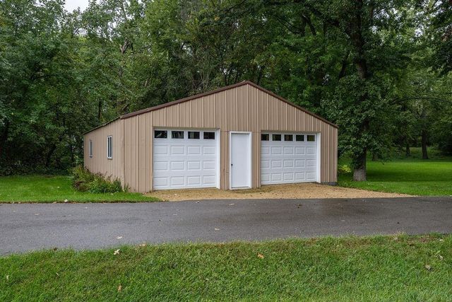 6133 River Road, Waunakee, WI 53597