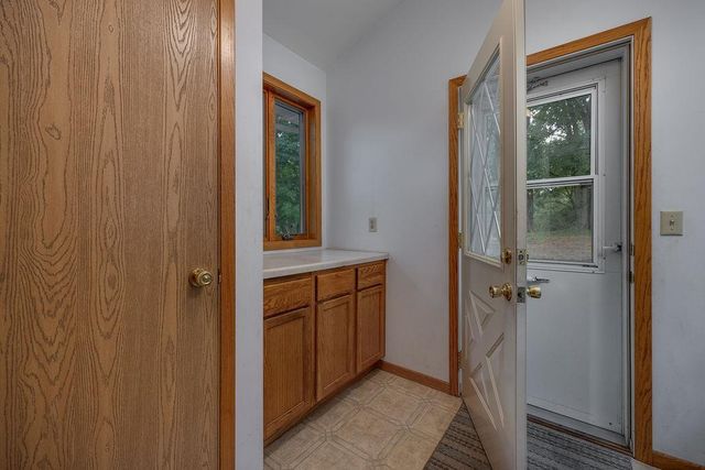 6133 River Road, Waunakee, WI 53597