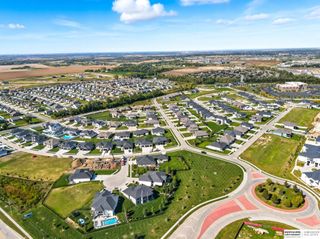 6423 S 207 Avenue Circle, Omaha, NE 68022