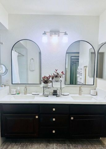 1984 Casablanca Court, Vista, CA 92081