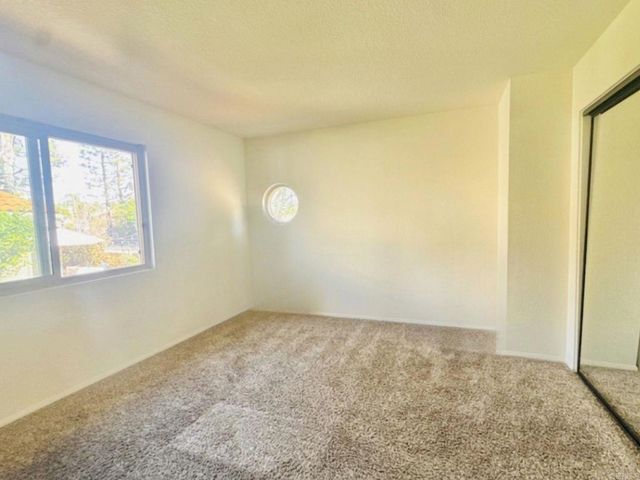 1984 Casablanca Court, Vista, CA 92081