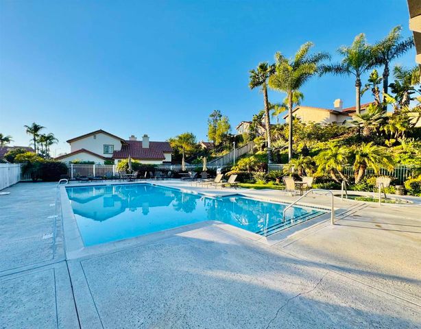 1984 Casablanca Court, Vista, CA 92081