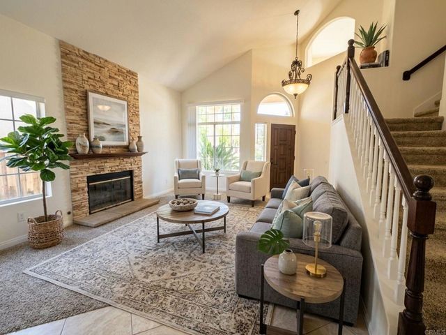 1984 Casablanca Court, Vista, CA 92081