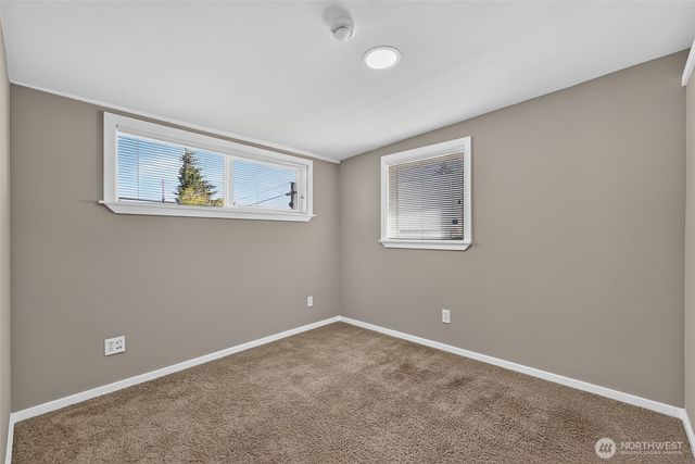 7768 14th Avenue SW, Seattle, WA 98106