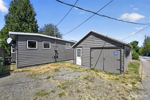7768 14th Avenue SW, Seattle, WA 98106