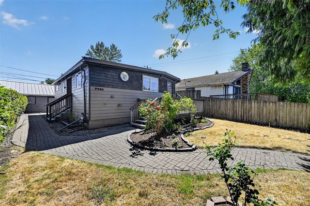 7768 14th Avenue SW, Seattle, WA 98106
