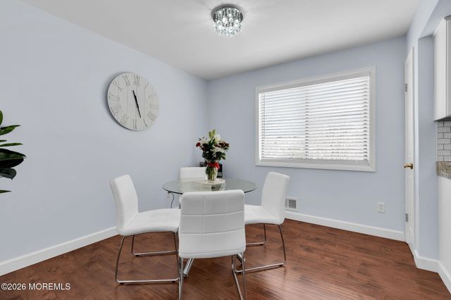 375 Middlewood Road, Middletown, NJ 07748