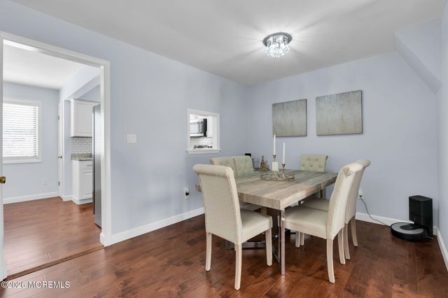 375 Middlewood Road, Middletown, NJ 07748