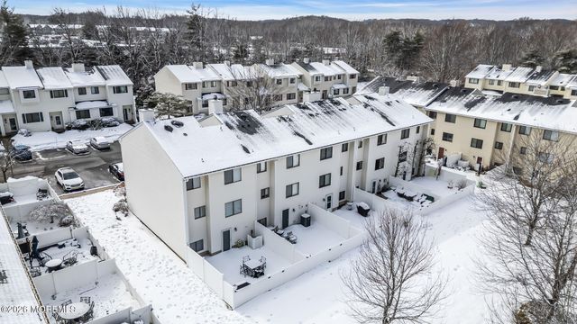 375 Middlewood Road, Middletown, NJ 07748