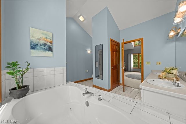 11710 Sherwood Trail, Chesterland, OH 44026