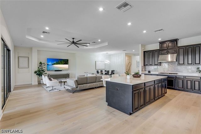 11110 Canal Grande DR, Fort Myers, FL 33913