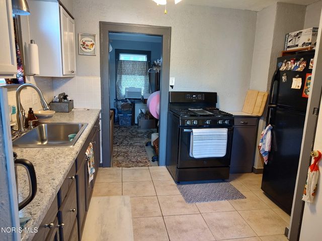 240 W Crawford Avenue, Toledo, OH 43612