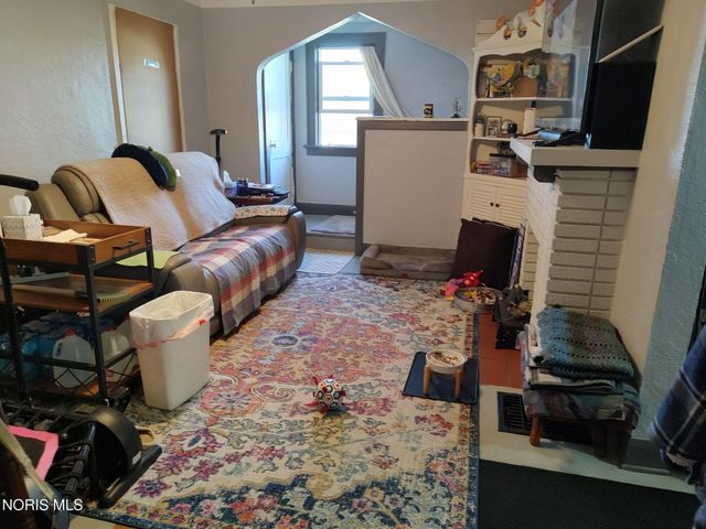 240 W Crawford Avenue, Toledo, OH 43612
