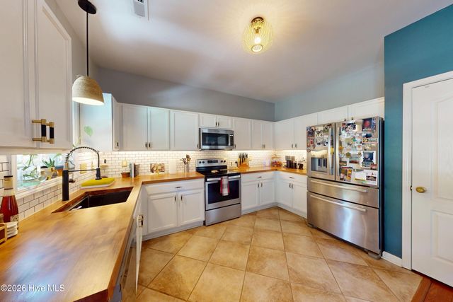 345 Shepherd Trail, Aberdeen, NC 28315