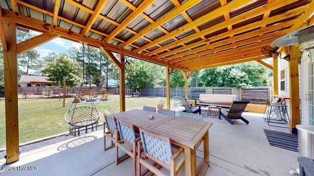 345 Shepherd Trail, Aberdeen, NC 28315