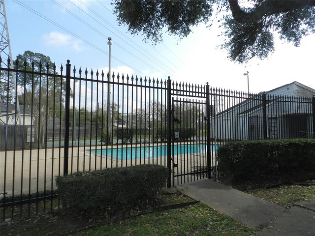 704 Memorial Mews Street C, Houston, TX 77079