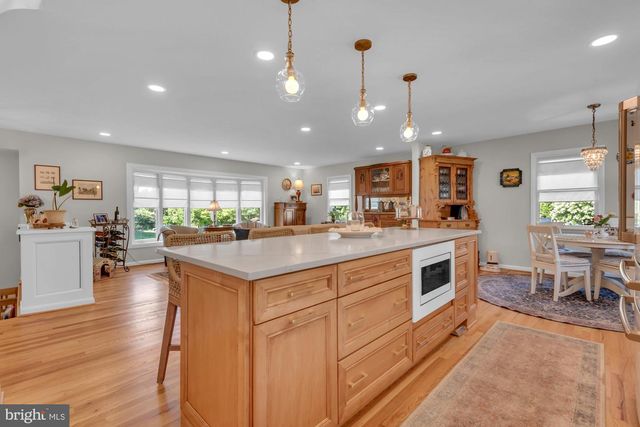 1 KING CT, Annapolis, MD 21401
