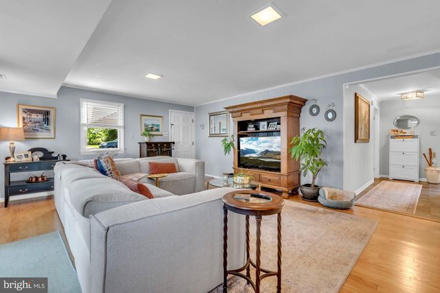 1 KING CT, Annapolis, MD 21401
