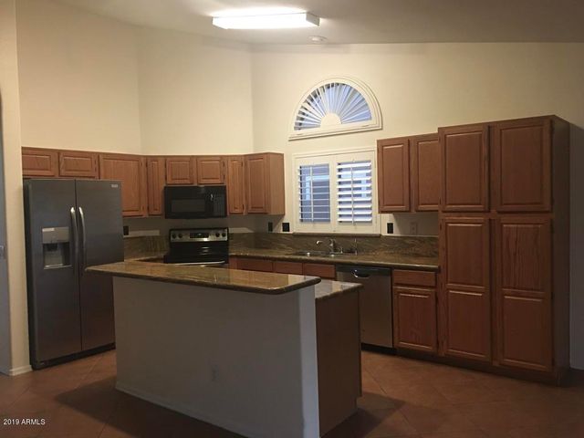 844 N GRANITE Street, Gilbert, AZ 85234