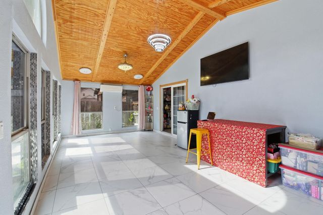 13106 Cherryglade Court, Houston, TX 77044