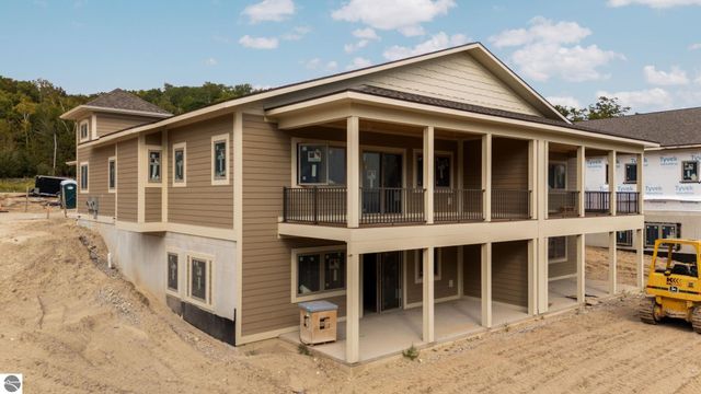 762 N Waypoint Circle, Suttons Bay, MI 49682