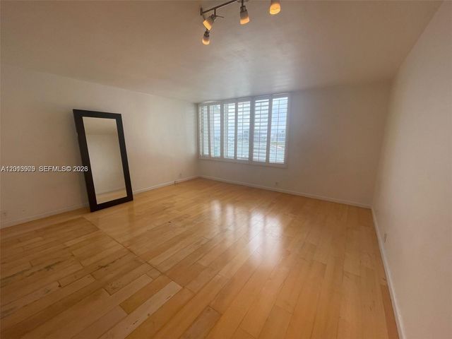 1000 West Ave 1122, Miami Beach, FL 33139