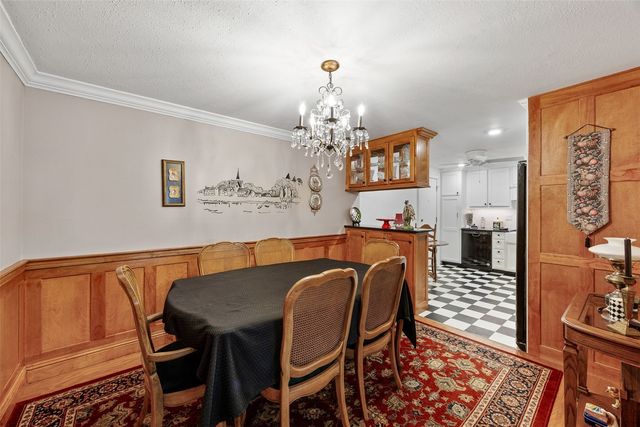 2135 1st Avenue SE 115, Cedar Rapids, IA 52402