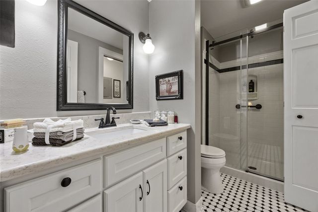 2135 1st Avenue SE 115, Cedar Rapids, IA 52402