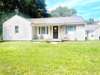 910 Mildred Avenue, Temperance, MI 48182