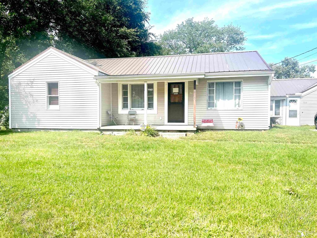 910 Mildred Avenue, Temperance, MI 48182