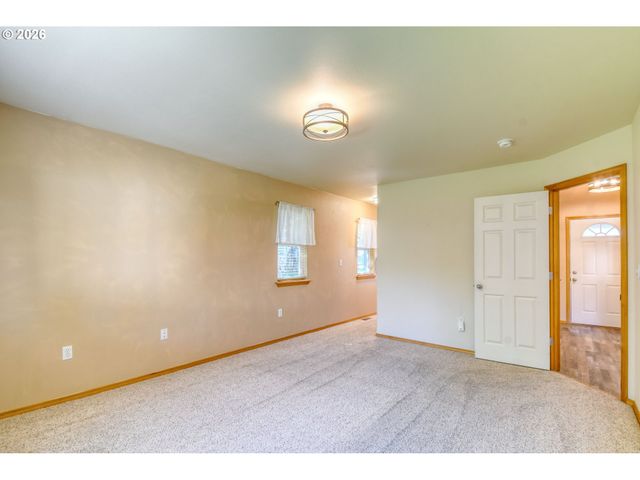 1614 Sw 3RD St, Pendleton, OR 97801
