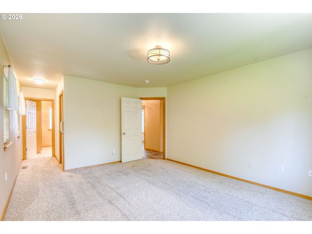 1614 Sw 3RD St, Pendleton, OR 97801