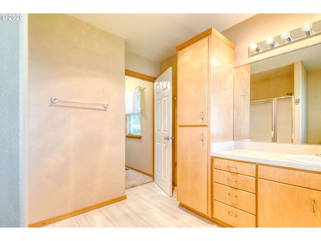 1614 Sw 3RD St, Pendleton, OR 97801