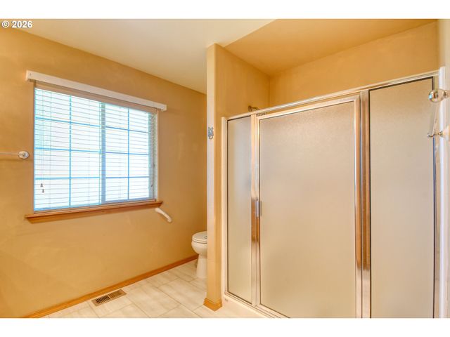 1614 Sw 3RD St, Pendleton, OR 97801